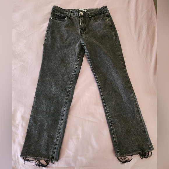 Oak & Poppy Faded Black Straight Leg Ankle Raw Hem Jeans Size 8 - Picture 2 of 9